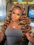 Petaluxe Classic Body Wave Texture Paired With Honey Blonde Highlights
