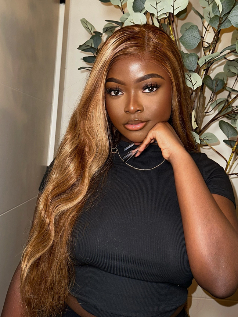 7x5 Bye-Bye Knots Lace Wig Honey Blonde Body Wave Wig 180% Density
